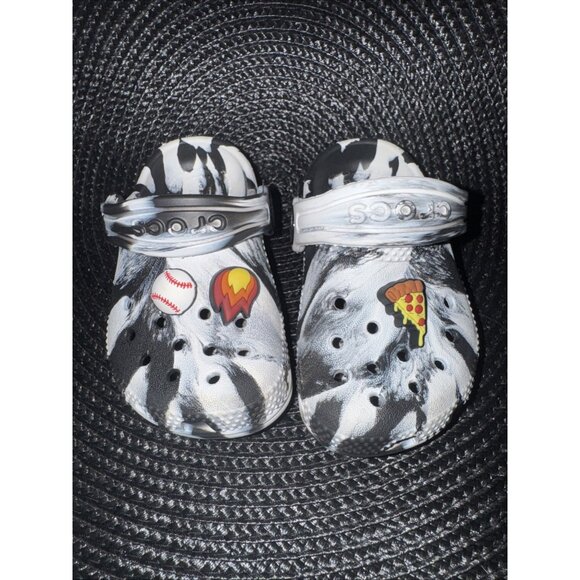 Crocs Classic Clogs Marbled Graphic Black & White Swirl  Kids C5 - Picture 1 of 5